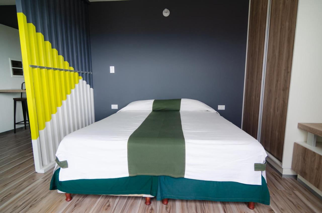 Donna Alda Dfc Apartment Salta Luaran gambar